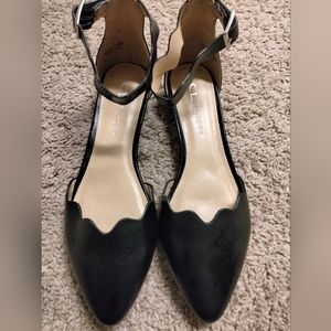 CL by Laundry Women’s Flat